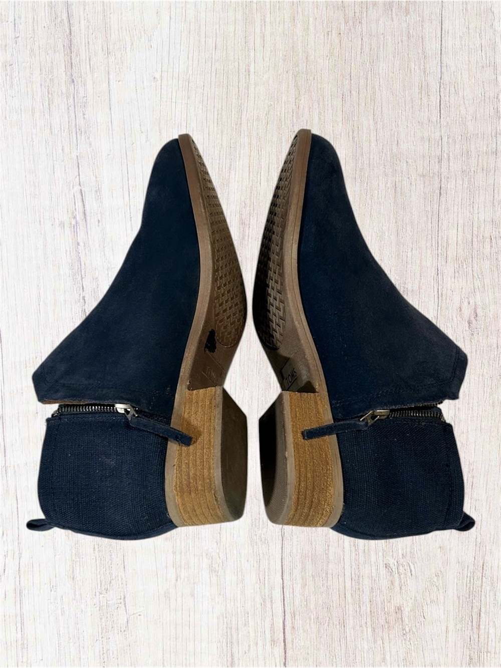 TOMS Navy Blue Suede Ankle Boots – Size 11W - Picture 5 of 9